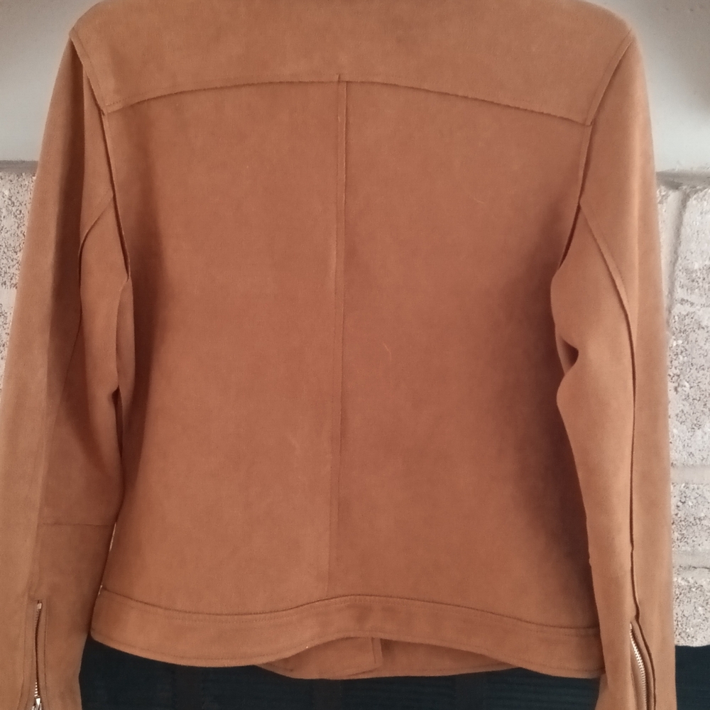 Elegant Tan Women's Blazer